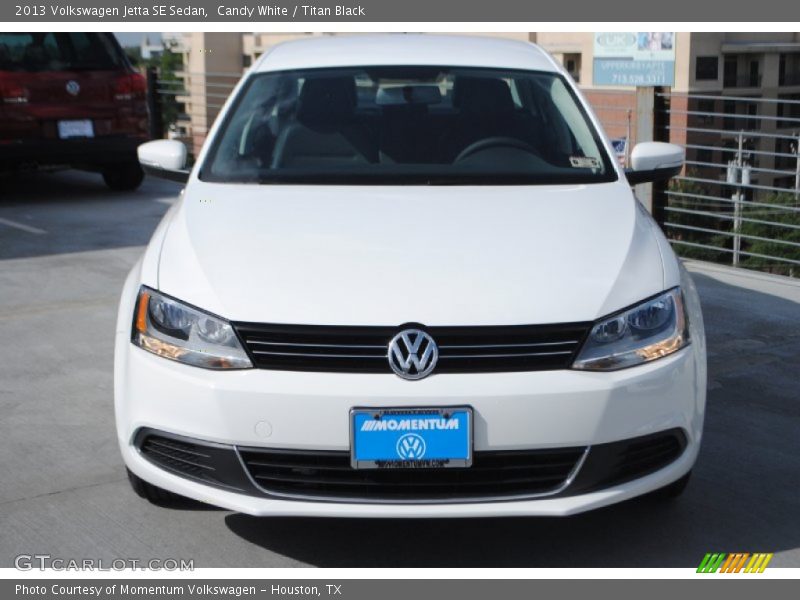 Candy White / Titan Black 2013 Volkswagen Jetta SE Sedan