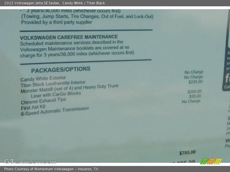 Candy White / Titan Black 2013 Volkswagen Jetta SE Sedan