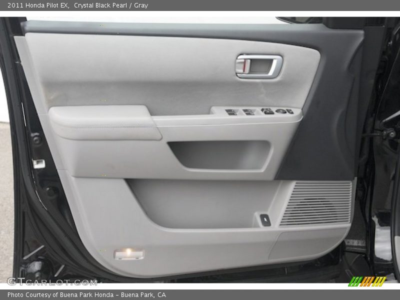 Door Panel of 2011 Pilot EX