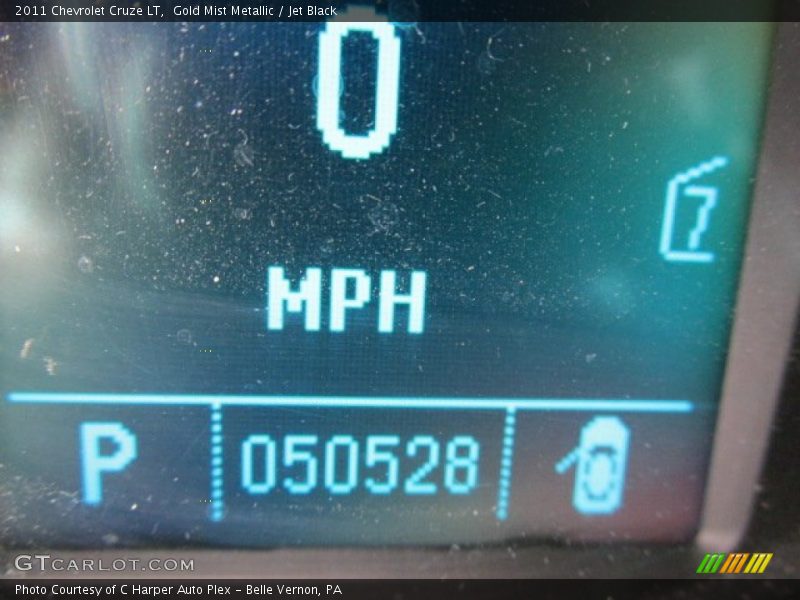 Gold Mist Metallic / Jet Black 2011 Chevrolet Cruze LT