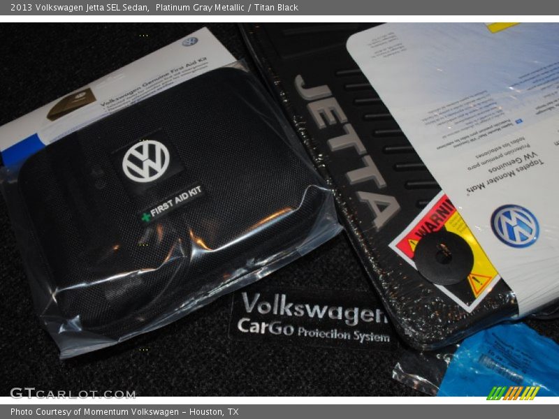 Platinum Gray Metallic / Titan Black 2013 Volkswagen Jetta SEL Sedan