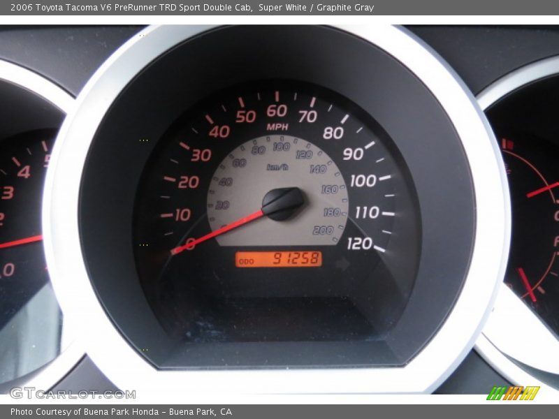 Super White / Graphite Gray 2006 Toyota Tacoma V6 PreRunner TRD Sport Double Cab