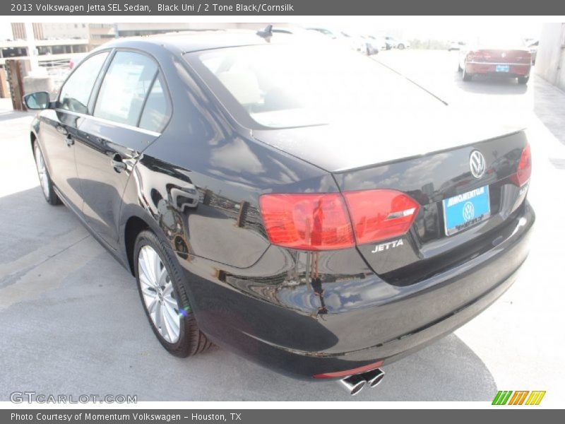 Black Uni / 2 Tone Black/Cornsilk 2013 Volkswagen Jetta SEL Sedan