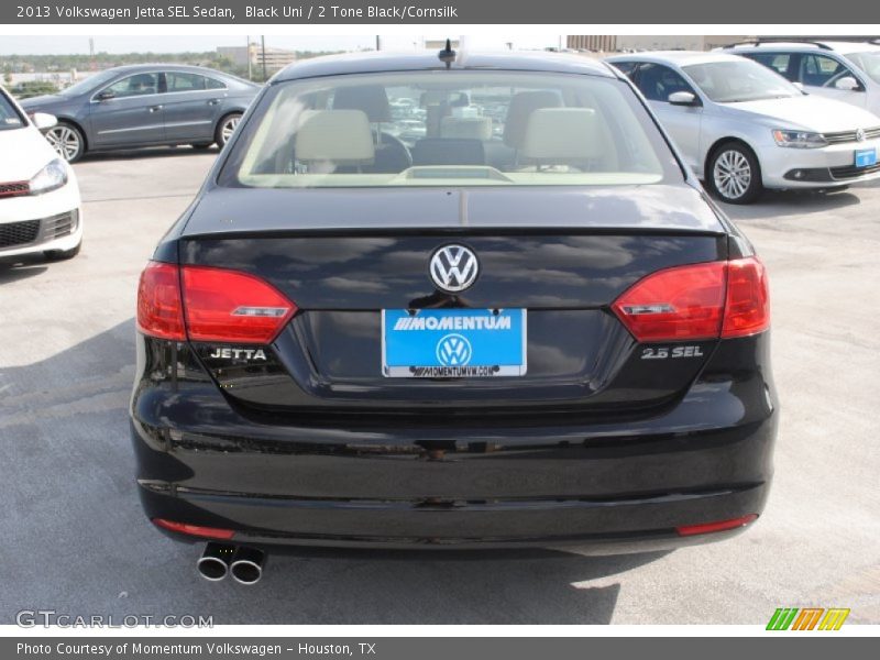 Black Uni / 2 Tone Black/Cornsilk 2013 Volkswagen Jetta SEL Sedan