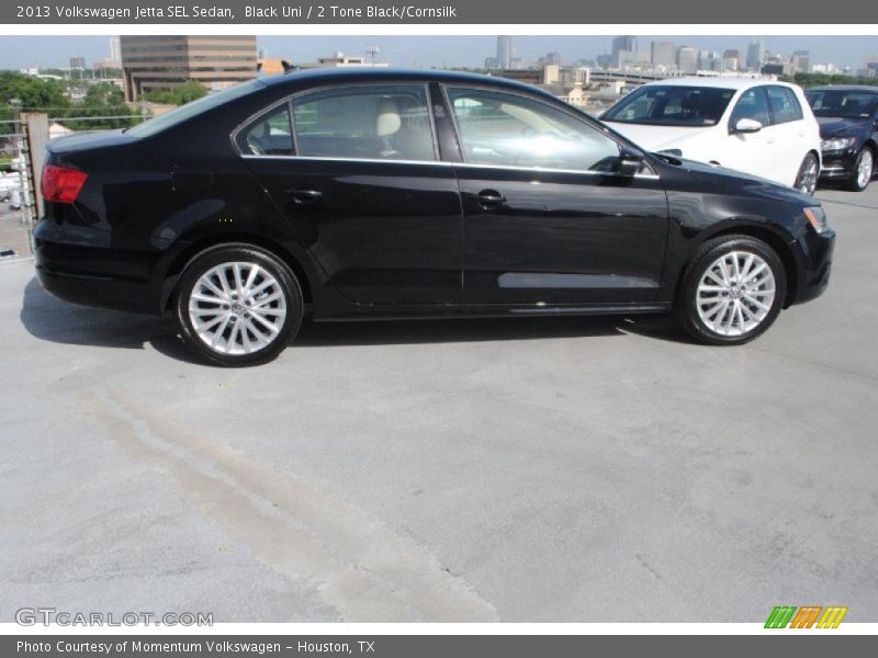 Black Uni / 2 Tone Black/Cornsilk 2013 Volkswagen Jetta SEL Sedan