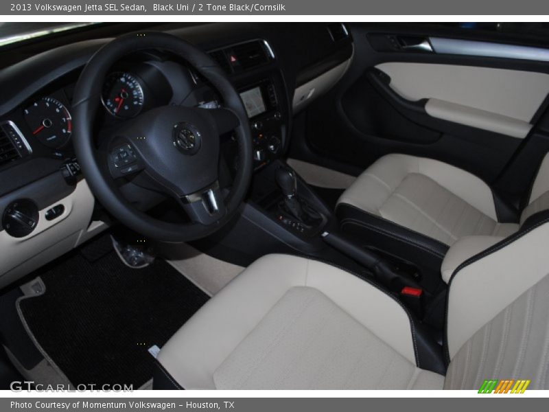 Black Uni / 2 Tone Black/Cornsilk 2013 Volkswagen Jetta SEL Sedan