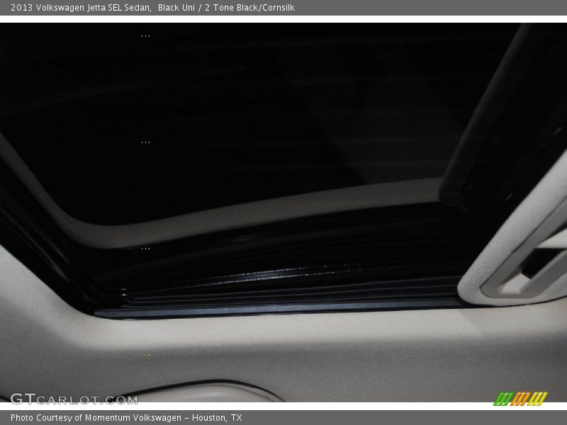Black Uni / 2 Tone Black/Cornsilk 2013 Volkswagen Jetta SEL Sedan
