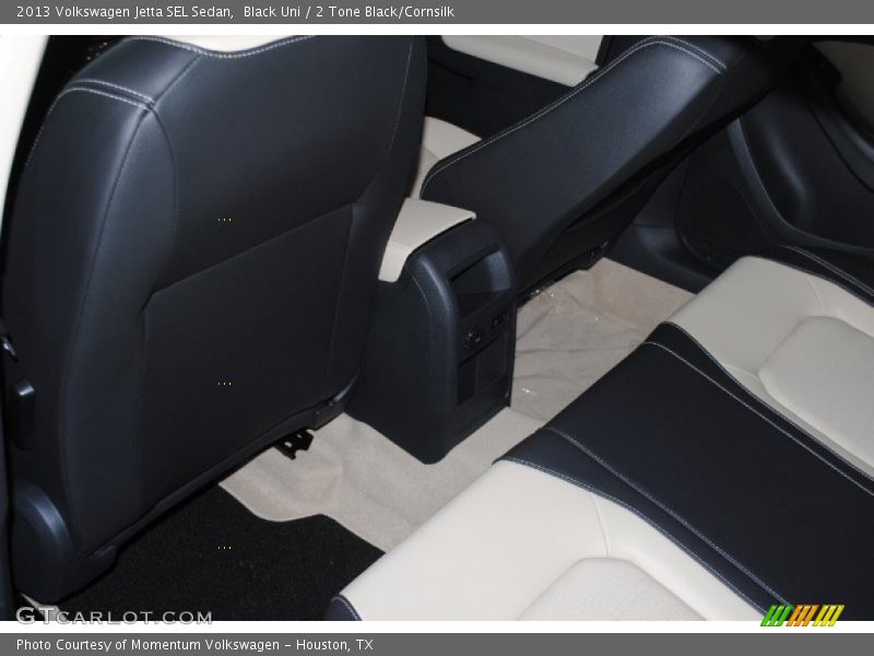 Black Uni / 2 Tone Black/Cornsilk 2013 Volkswagen Jetta SEL Sedan