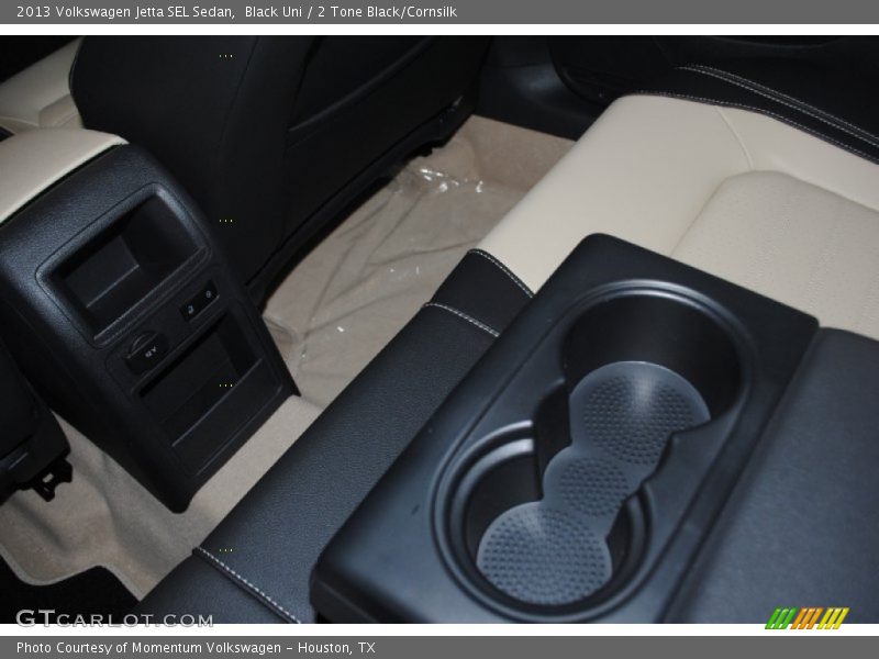 Black Uni / 2 Tone Black/Cornsilk 2013 Volkswagen Jetta SEL Sedan