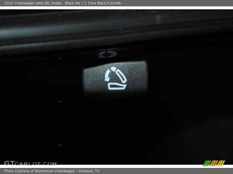 Black Uni / 2 Tone Black/Cornsilk 2013 Volkswagen Jetta SEL Sedan
