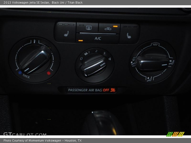 Black Uni / Titan Black 2013 Volkswagen Jetta SE Sedan