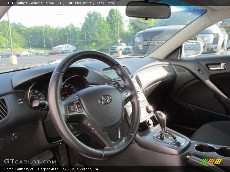 Karussell White / Black Cloth 2011 Hyundai Genesis Coupe 2.0T