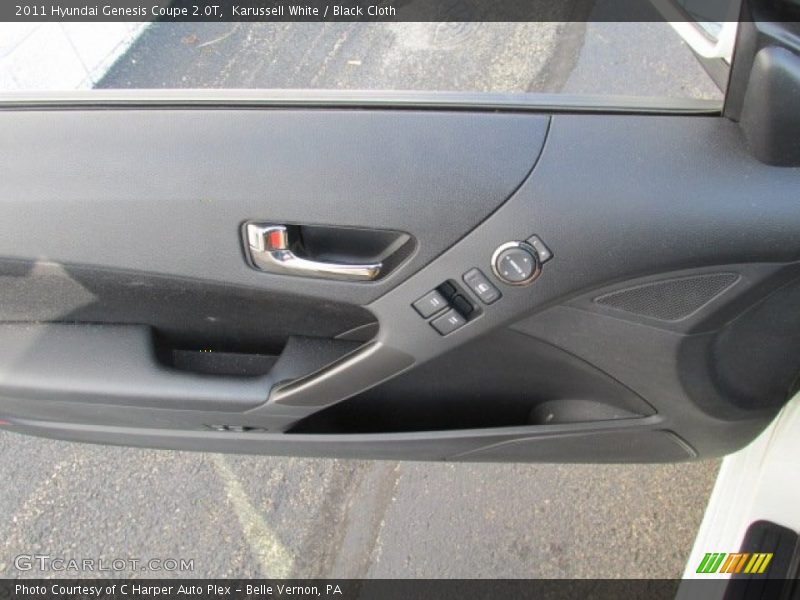 Karussell White / Black Cloth 2011 Hyundai Genesis Coupe 2.0T