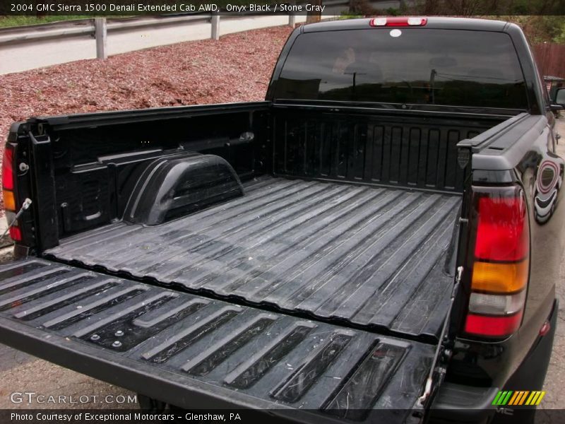 Onyx Black / Stone Gray 2004 GMC Sierra 1500 Denali Extended Cab AWD