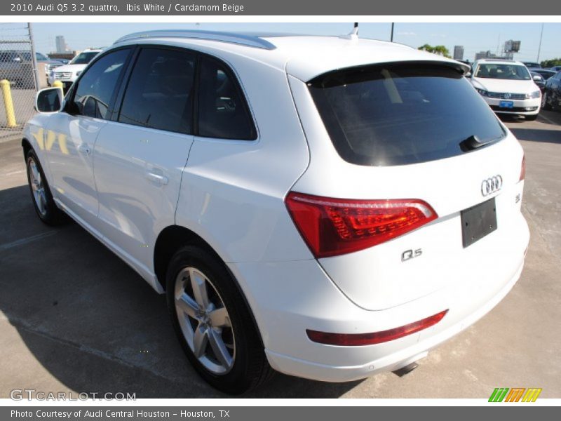 Ibis White / Cardamom Beige 2010 Audi Q5 3.2 quattro