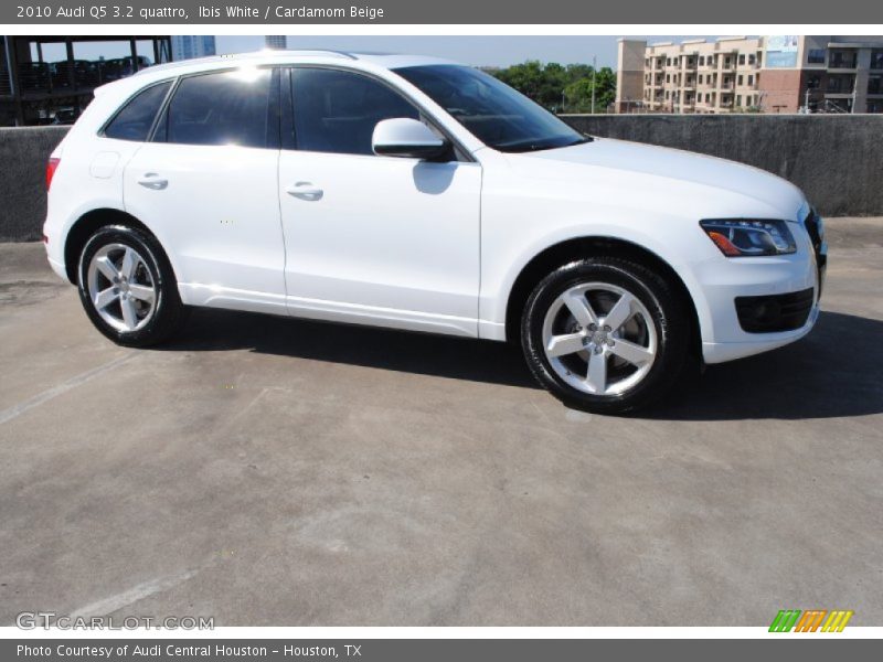 Ibis White / Cardamom Beige 2010 Audi Q5 3.2 quattro