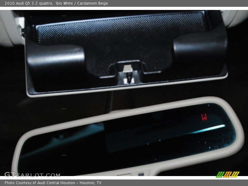 Ibis White / Cardamom Beige 2010 Audi Q5 3.2 quattro