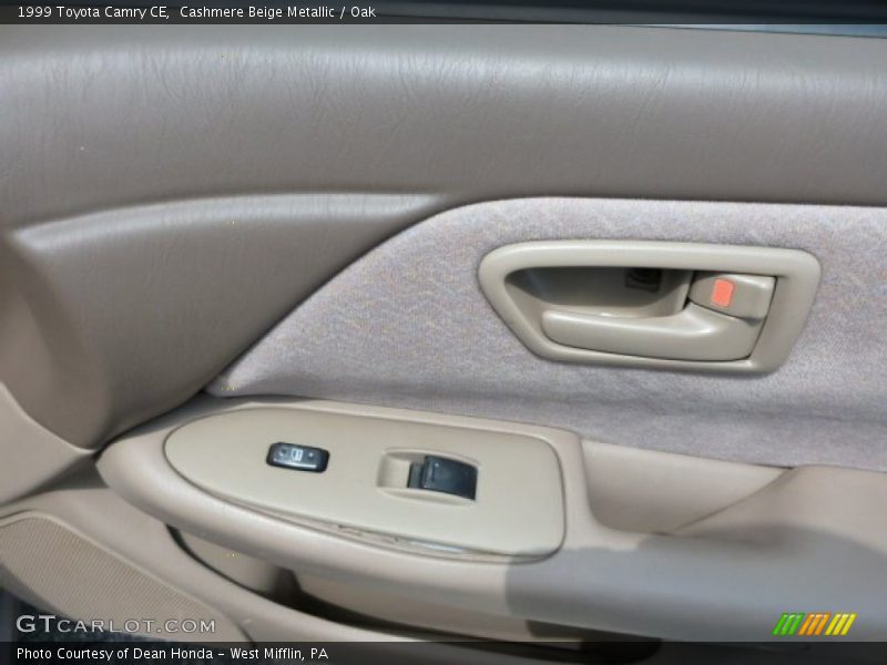 Cashmere Beige Metallic / Oak 1999 Toyota Camry CE