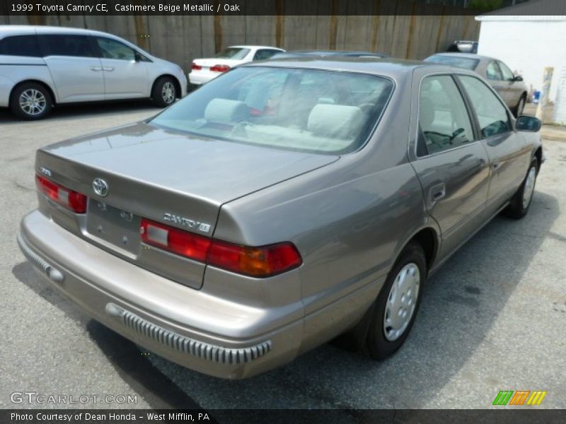 Cashmere Beige Metallic / Oak 1999 Toyota Camry CE