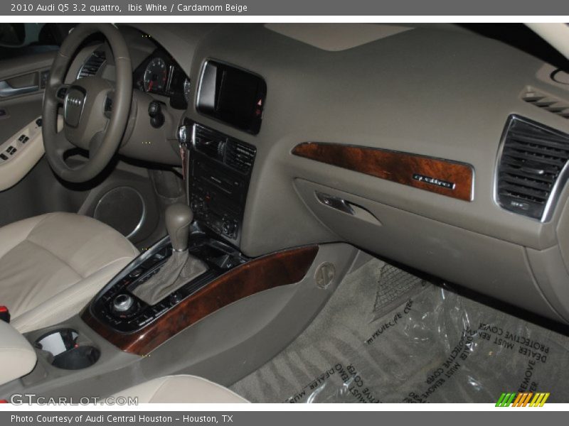 Ibis White / Cardamom Beige 2010 Audi Q5 3.2 quattro