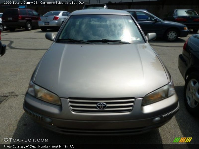 Cashmere Beige Metallic / Oak 1999 Toyota Camry CE