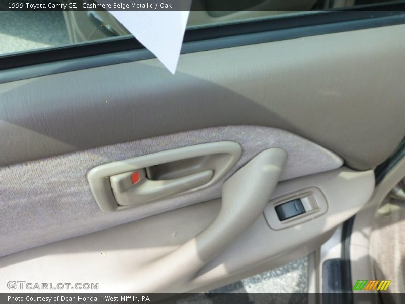 Cashmere Beige Metallic / Oak 1999 Toyota Camry CE