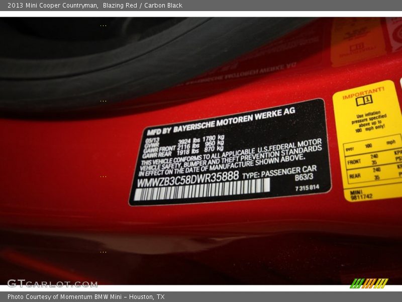 Blazing Red / Carbon Black 2013 Mini Cooper Countryman