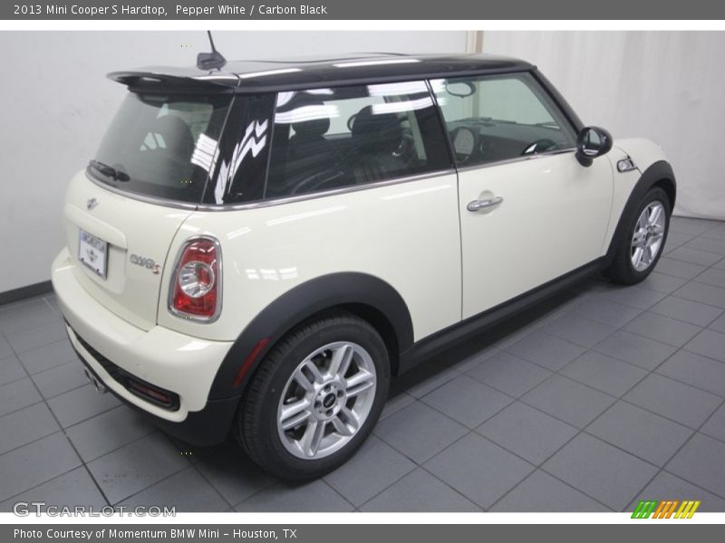Pepper White / Carbon Black 2013 Mini Cooper S Hardtop