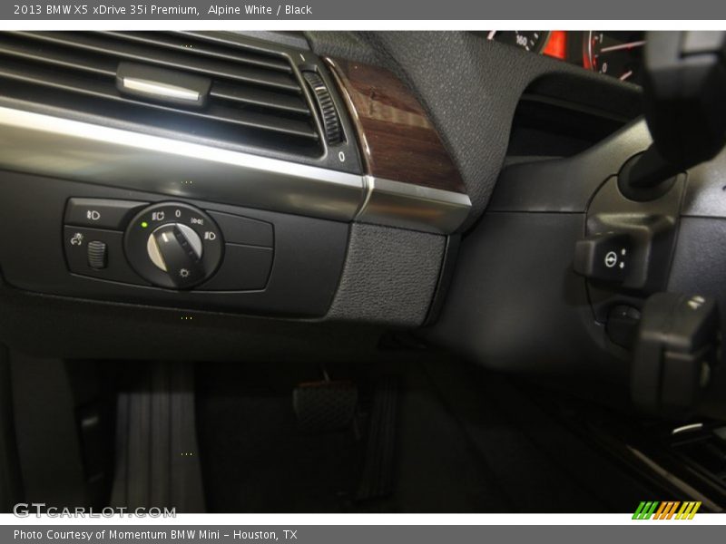 Alpine White / Black 2013 BMW X5 xDrive 35i Premium