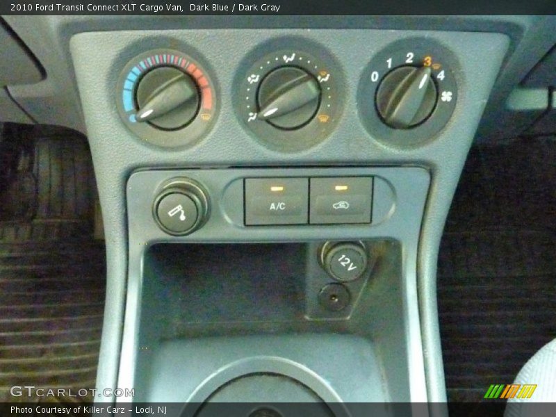 Controls of 2010 Transit Connect XLT Cargo Van