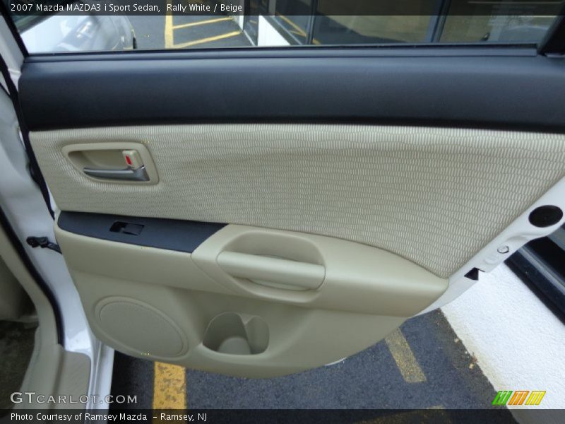 Rally White / Beige 2007 Mazda MAZDA3 i Sport Sedan