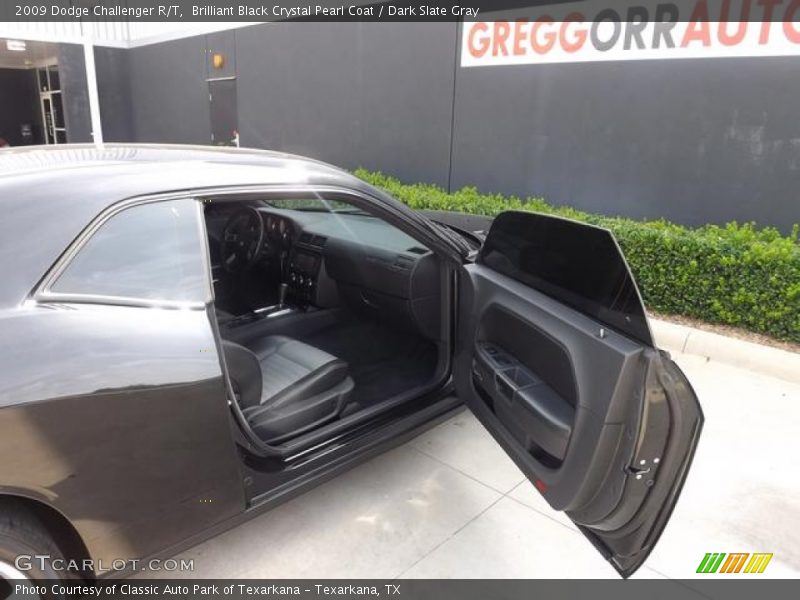 Brilliant Black Crystal Pearl Coat / Dark Slate Gray 2009 Dodge Challenger R/T