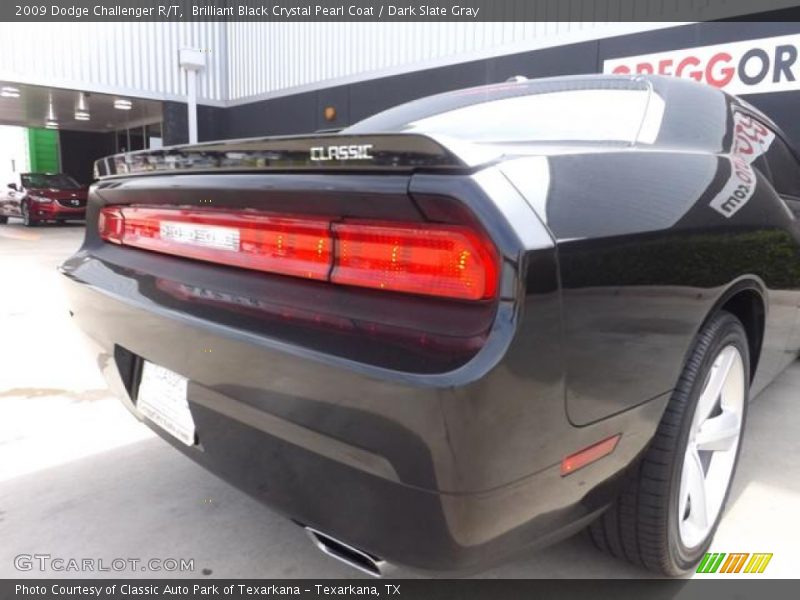 Brilliant Black Crystal Pearl Coat / Dark Slate Gray 2009 Dodge Challenger R/T