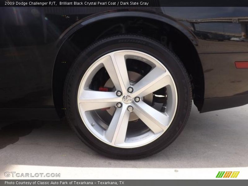 Brilliant Black Crystal Pearl Coat / Dark Slate Gray 2009 Dodge Challenger R/T
