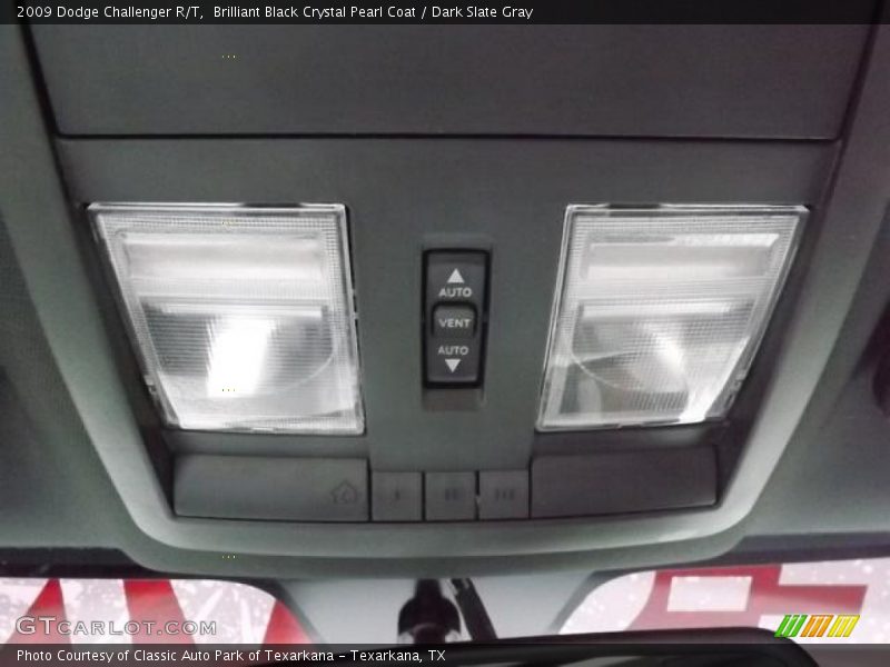 Brilliant Black Crystal Pearl Coat / Dark Slate Gray 2009 Dodge Challenger R/T