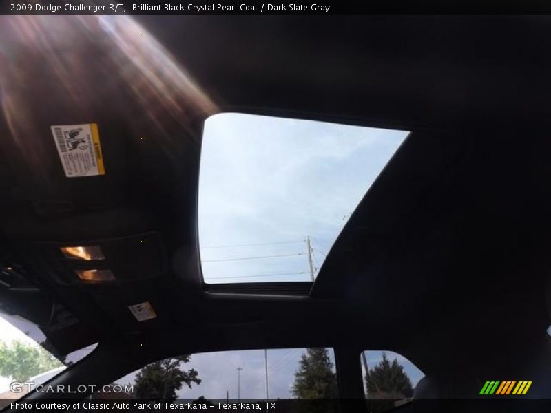 Brilliant Black Crystal Pearl Coat / Dark Slate Gray 2009 Dodge Challenger R/T