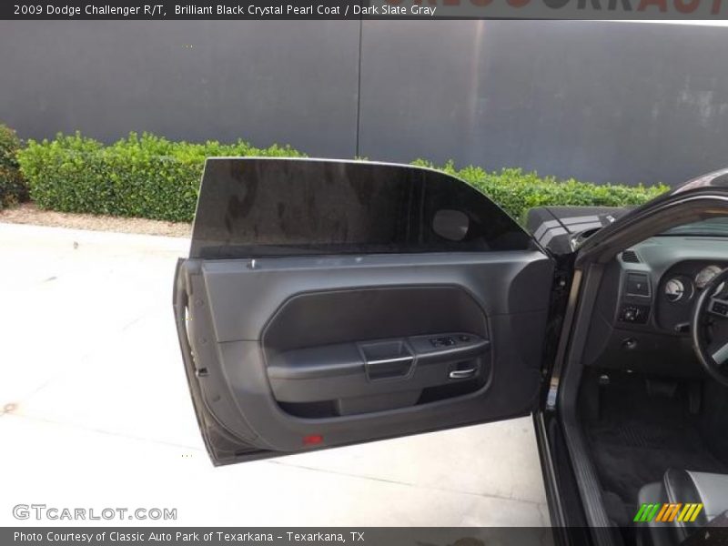 Brilliant Black Crystal Pearl Coat / Dark Slate Gray 2009 Dodge Challenger R/T