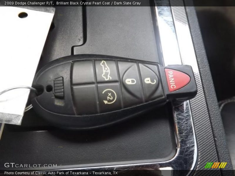 Brilliant Black Crystal Pearl Coat / Dark Slate Gray 2009 Dodge Challenger R/T