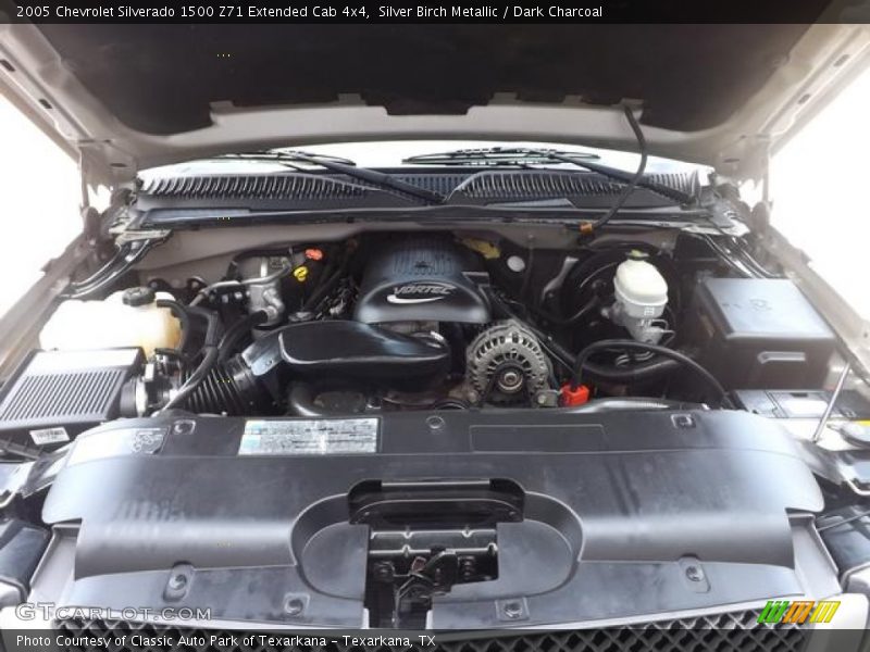 Silver Birch Metallic / Dark Charcoal 2005 Chevrolet Silverado 1500 Z71 Extended Cab 4x4