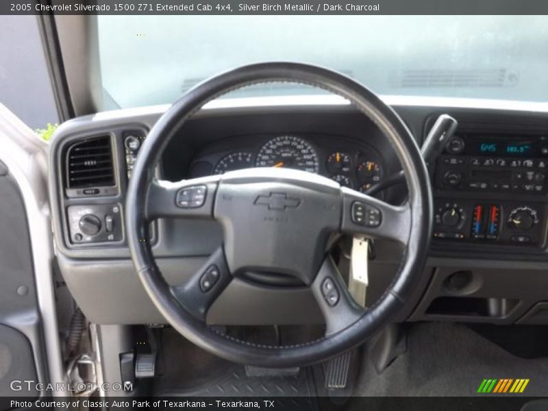 Silver Birch Metallic / Dark Charcoal 2005 Chevrolet Silverado 1500 Z71 Extended Cab 4x4