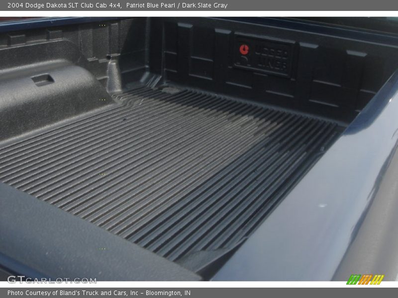 Patriot Blue Pearl / Dark Slate Gray 2004 Dodge Dakota SLT Club Cab 4x4