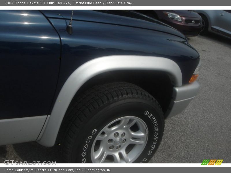 Patriot Blue Pearl / Dark Slate Gray 2004 Dodge Dakota SLT Club Cab 4x4