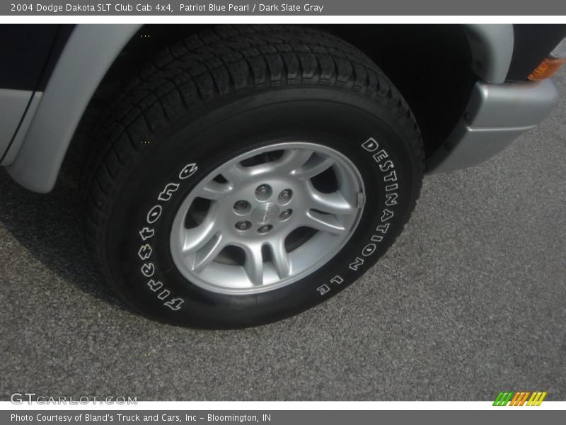 Patriot Blue Pearl / Dark Slate Gray 2004 Dodge Dakota SLT Club Cab 4x4