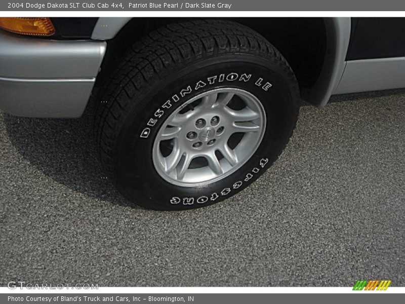 Patriot Blue Pearl / Dark Slate Gray 2004 Dodge Dakota SLT Club Cab 4x4
