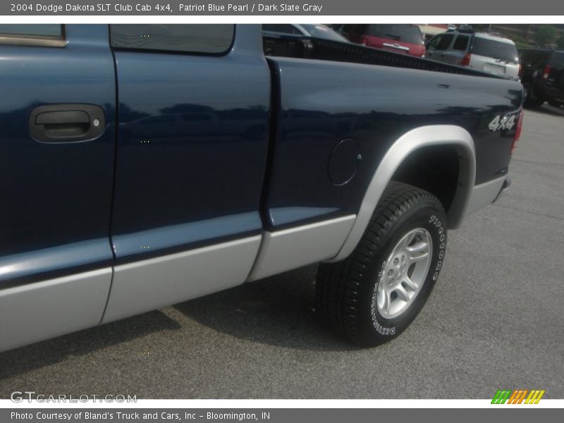 Patriot Blue Pearl / Dark Slate Gray 2004 Dodge Dakota SLT Club Cab 4x4