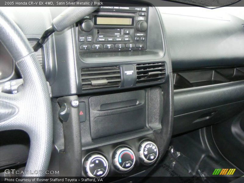 Satin Silver Metallic / Black 2005 Honda CR-V EX 4WD