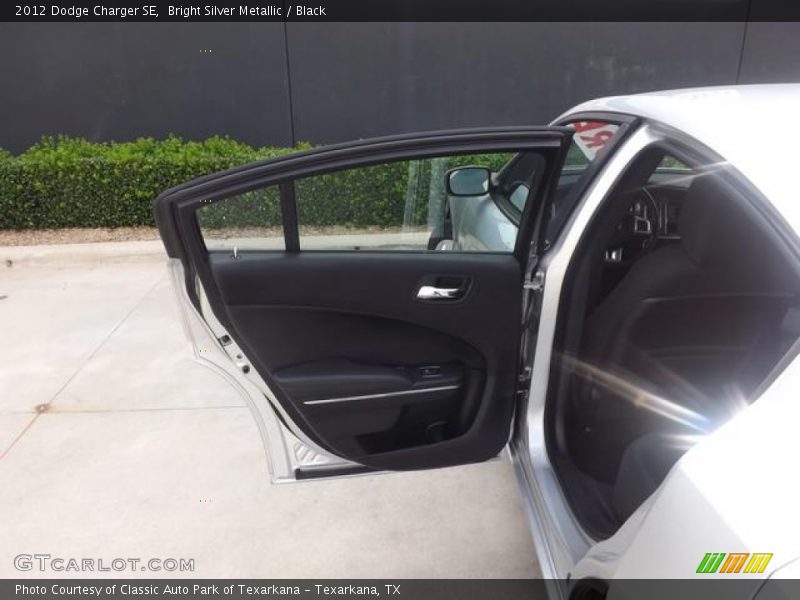 Bright Silver Metallic / Black 2012 Dodge Charger SE
