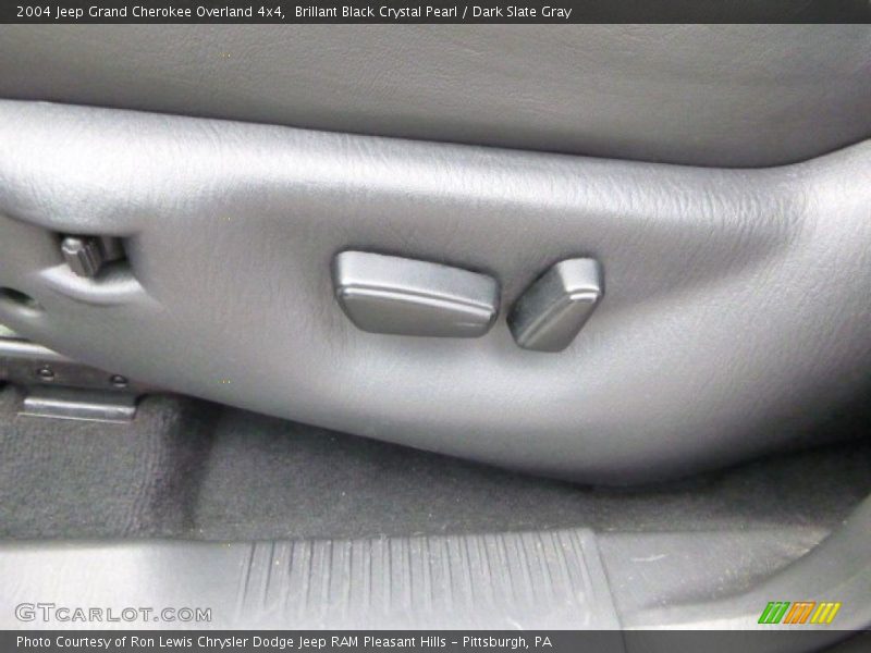 Brillant Black Crystal Pearl / Dark Slate Gray 2004 Jeep Grand Cherokee Overland 4x4