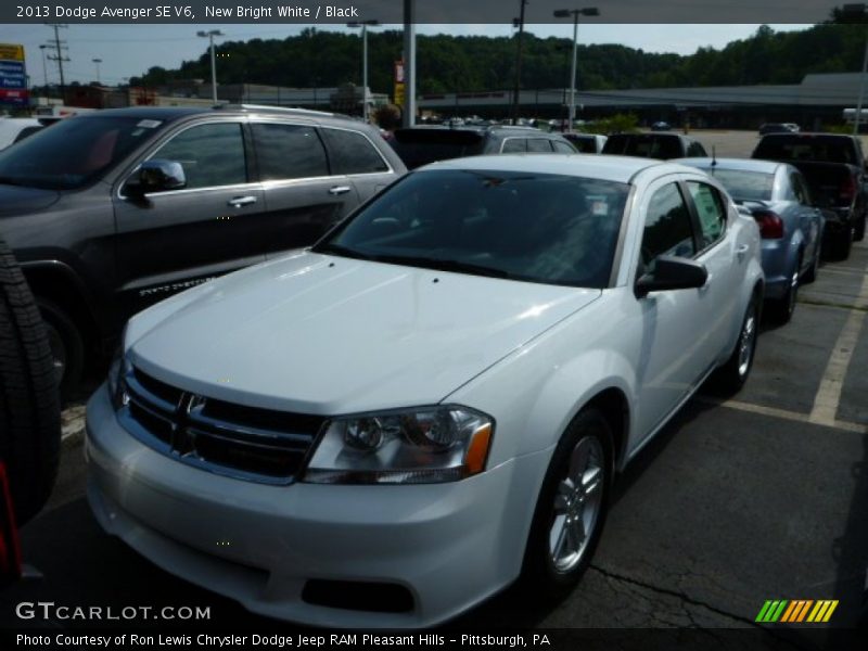 New Bright White / Black 2013 Dodge Avenger SE V6