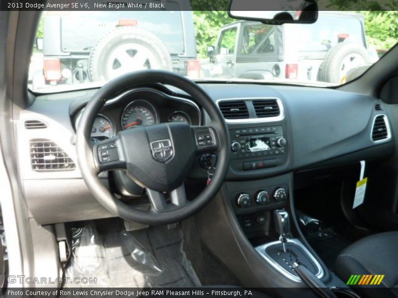 New Bright White / Black 2013 Dodge Avenger SE V6